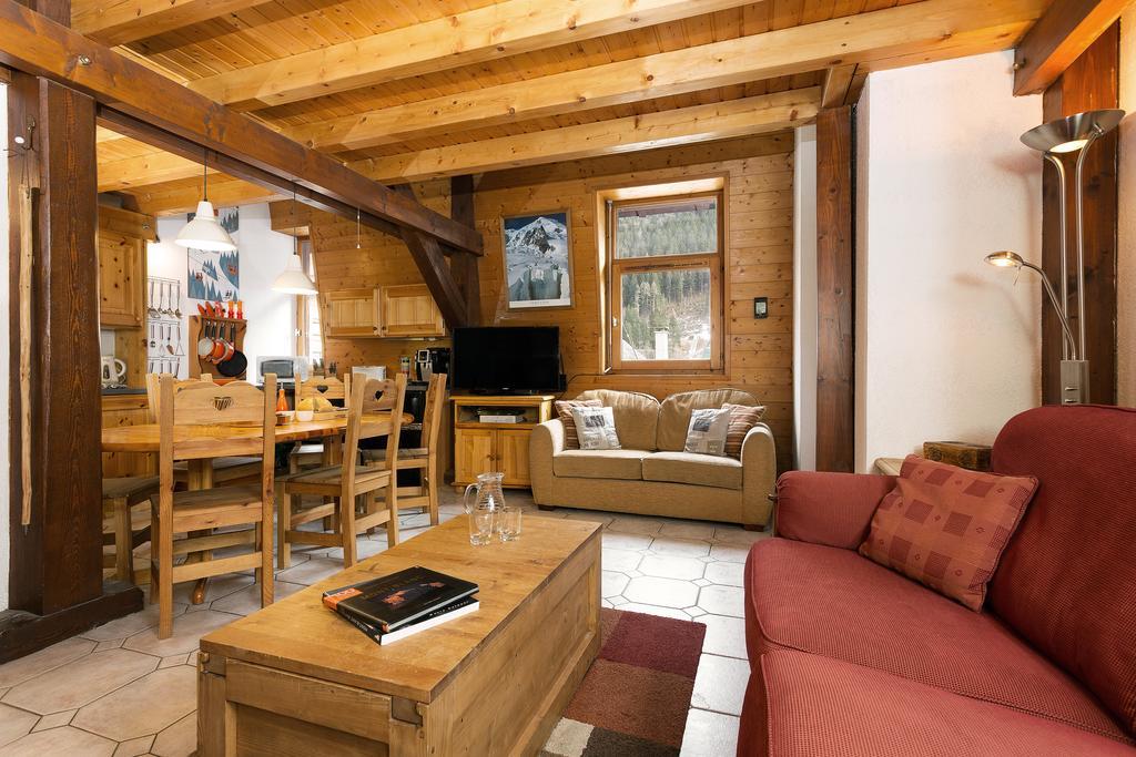 Apartment Vila 1 - Cosy Central Chamonix Loft Kültér fotó