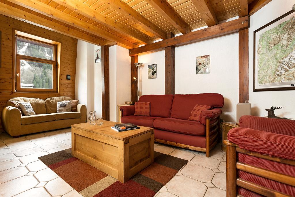 Apartment Vila 1 - Cosy Central Chamonix Loft Kültér fotó